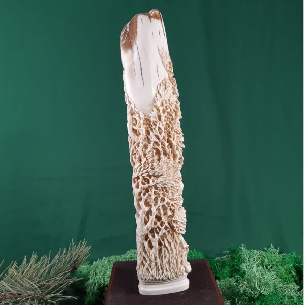 Диана Охотница - резная скульптура из бивня мамонта