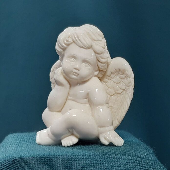 Ангел небесный - резная скульптура из бивня мамонта